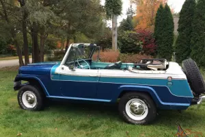 Jeep : Commando Deluxe