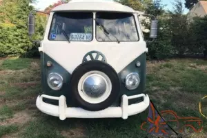 1959 Volkswagen Bus/Vanagon Panel Transporter Kombi Westfailia Westy Split Window