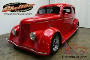 1936 Ford Tudor Photo