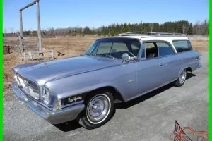 Chrysler : New Yorker