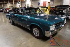 1964 Pontiac GTO -- Photo