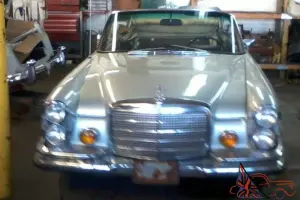 Mercedes-Benz : 200-Series convertible