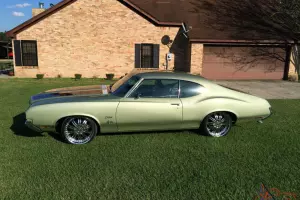 1970 Oldsmobile Cutlass Supreme Base 5.7L