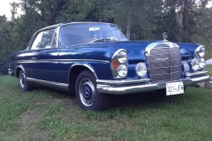 Mercedes-Benz : 200-Series 220 SEb Photo