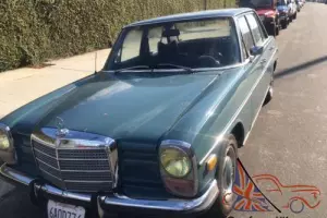 1971 Mercedes-Benz 200-Series