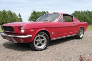1966 FORD MUSTANG FASTBACK, 289ci V8 MANUAL 'C' CODE IN BEAUTIFUL CONDITION !!!