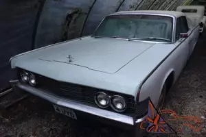 Lincoln Continental drop head Photo