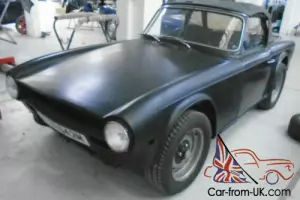 Triumph TR6 2.5 pi, Barn find, Restoration project, UK car