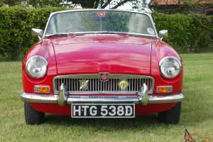  MGB Roadster 1966 Tartan Red Chrome Wires 