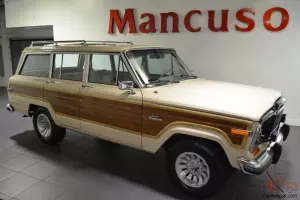 1984 Jeep Wagoneer -- Photo