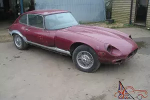 Jaguar E-Type FHC V12