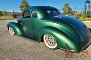1939 Plymouth P8 Deluxe