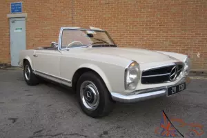  1966 MERCEDES 230SL 