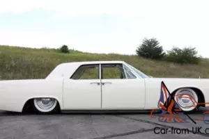 1961 Lincoln Continental Photo
