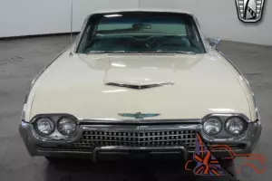 1962 Ford Thunderbird
