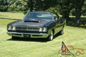 1969 Plymouth Road Runner BURNINBIRD Photo