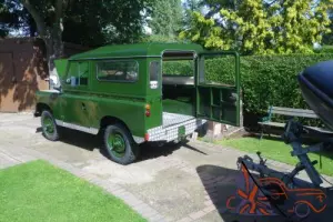 Land Rover Series 2a