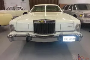 1975 LINCOLN CONTINENTAL WHITE &#034;LIPSTICK EDITION&#034; STUNNING 48,000 MLS FULL MOT