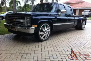 87 chevy C30 Dually , Cummins turbo diesel