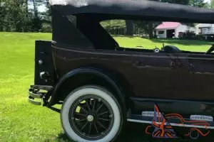 1923 Peerless model 66