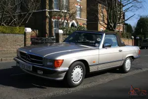Mercedes-Benz 300 SL (R107) 1987 Classic Convertible in Smoke Silver