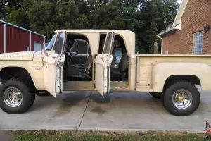 4X4 Air Force Ramp Truck - Very Solid