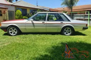 1982 FORD V8 ZK fairlane 302 MANUAL