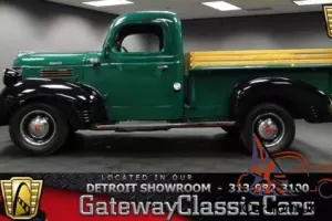 1941 Plymouth P125 --