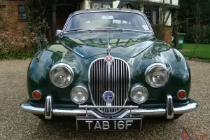  1968 JAGUAR MK2 2.4/240 MANUAL BRITISH RACING GREEN 