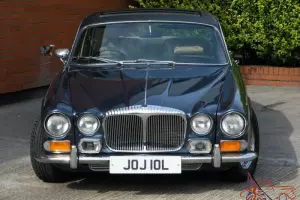  Daimler Double Six Vanden Plas Series 1 