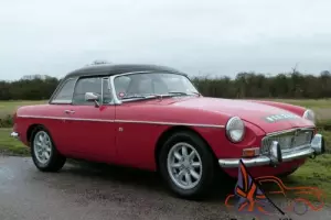 MGB Roadster, 1798cc Manual, Hard and Soft tops
