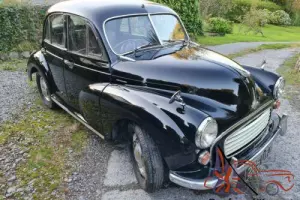 1954 morris minor saloon split screen