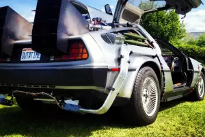  DeLorean Back to the Future Time Machine 