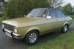  1979 FORD ESCORT MK 2 GHIA GOLD 