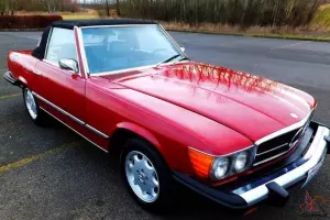 Mercedes-Benz : 400-Series  ONLY 19,990 ACTUAL MILES!!!