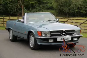 Mercedes-Benz R107 420 SL (1989) Astral Silver with Blue Leather