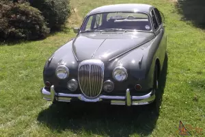  1965 Daimler Mk2 V8 250 