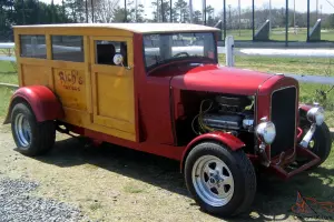 1933 Sedan Delivery Woody Ultra Rare Steel,Street Rod,Full Resto,350,Auto,Exc.
