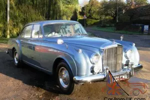 1962 Bentley S2 Continental Flying Spur by H.J. Mulliner
