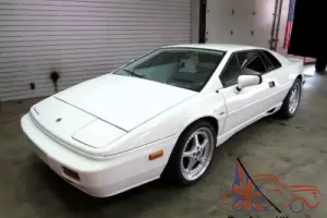 1989 Lotus Esprit 2dr Coupe