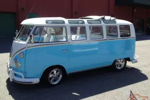 1966 VW Bus 21 window deluxe