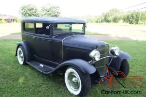 1929 Ford Model A SEDAN
