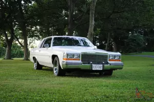 Cadillac : DeVille 2-DOOR COUPE