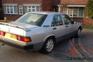 1993 MERCEDES 190E AUTO Classic SILVER Genuine 46k miles