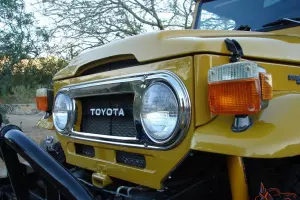 Immaculate FJ40 350 Chevy V8, Ranger 2 speed Overdrive