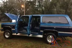 1988 Chevrolet Suburban R20/V20 Photo