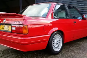 Show Car BMW E30 325 Sport - 89,000 - FSH - YEARS MOT - WARRANTY INC