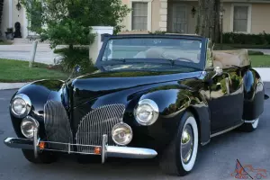 Lincoln : Continental CABRIOLET RESTOMOD - 21K MILES Photo