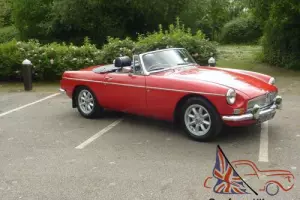MGB ROADSTER 72 RESTORED TO SHOW STANDARDS COVERED 4,000 MILES SINCE - STUNNING