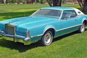 No Reserve, Continental, 35,500 miles, Great Chrome